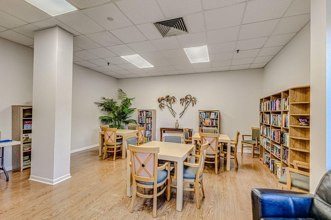 For Sale: $649,000 (2 beds, 2 baths, 1585 Square Feet)