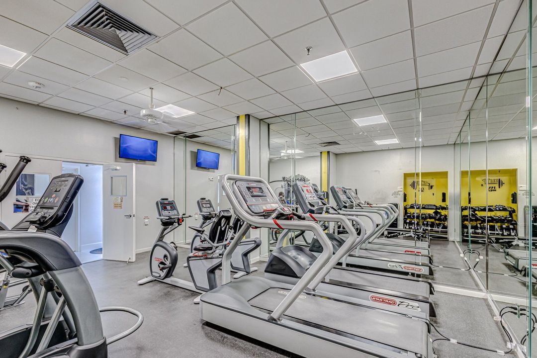 For Sale: $649,000 (2 beds, 2 baths, 1585 Square Feet)