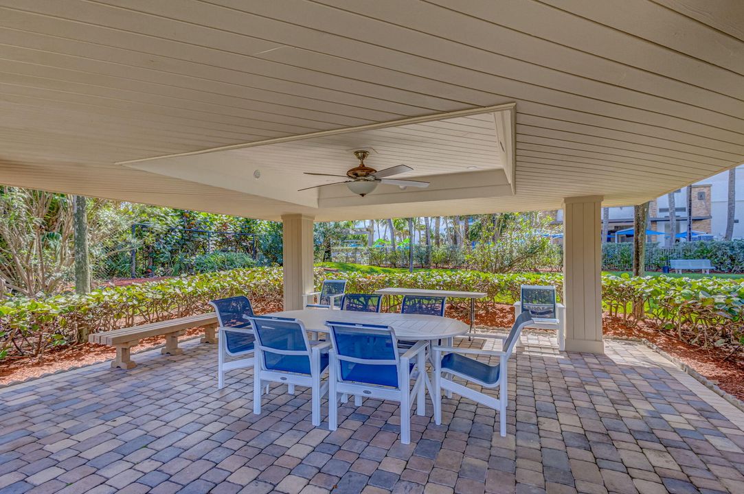 For Sale: $649,000 (2 beds, 2 baths, 1585 Square Feet)