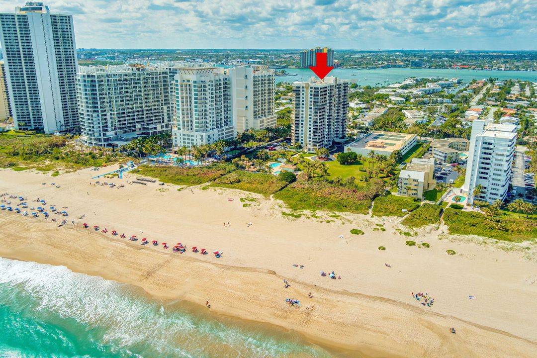 For Sale: $649,000 (2 beds, 2 baths, 1585 Square Feet)