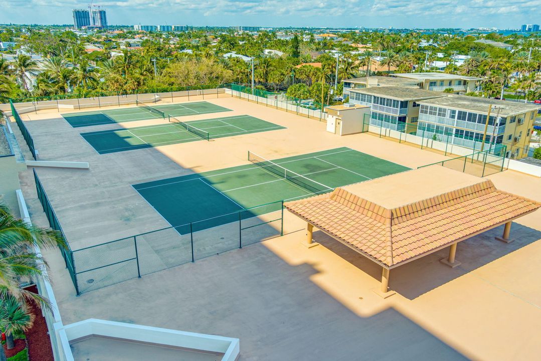 For Sale: $649,000 (2 beds, 2 baths, 1585 Square Feet)