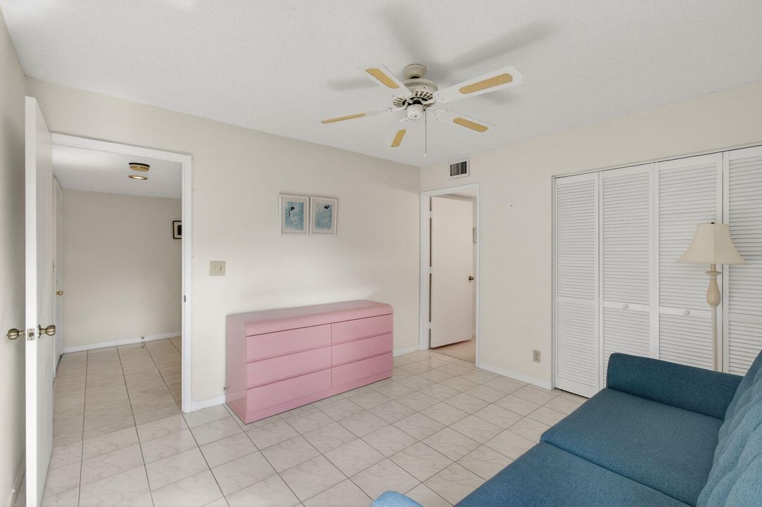 Active With Contract: $145,000 (2 beds, 2 baths, 1220 Square Feet)