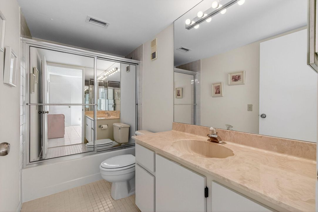 Active With Contract: $145,000 (2 beds, 2 baths, 1220 Square Feet)