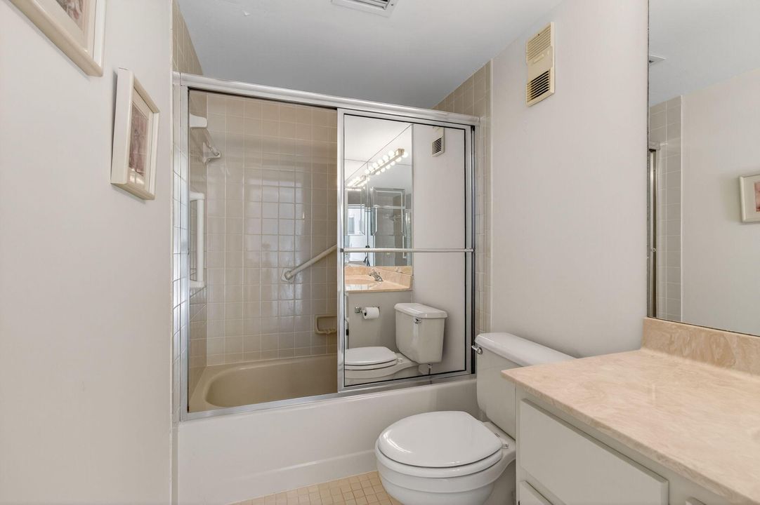 Active With Contract: $145,000 (2 beds, 2 baths, 1220 Square Feet)