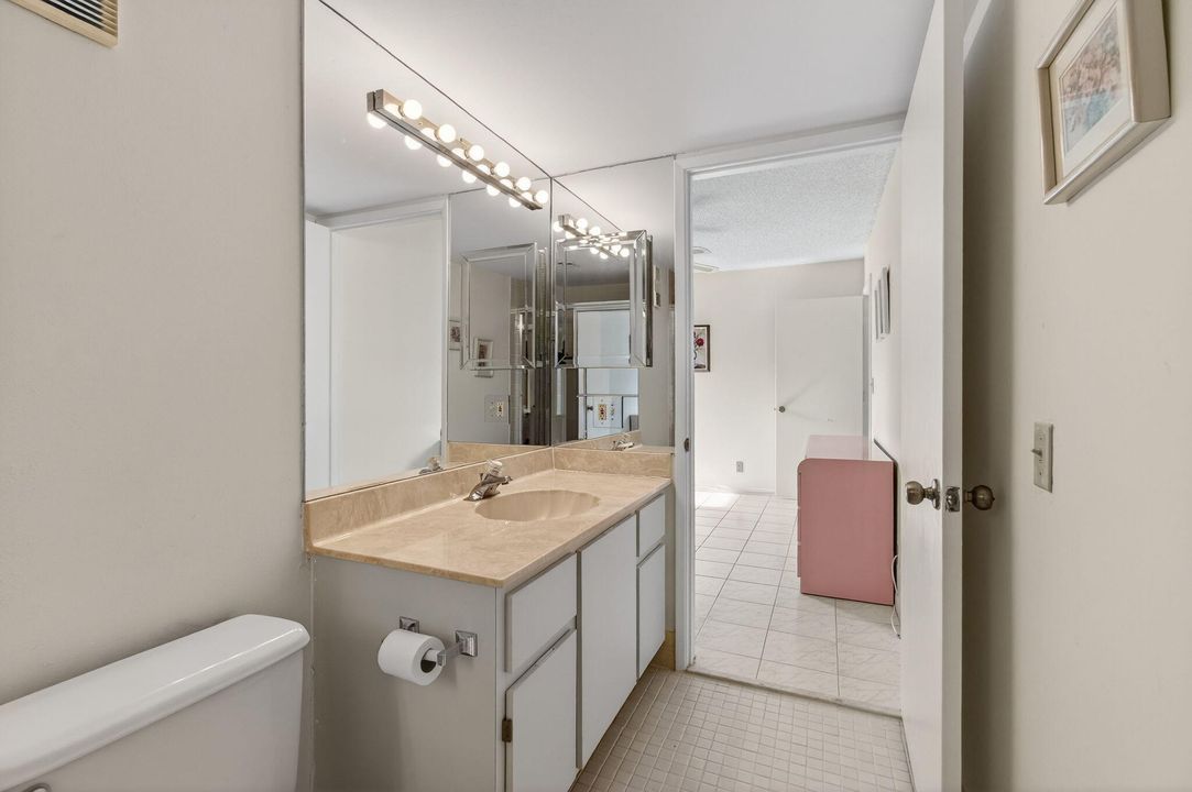 Active With Contract: $145,000 (2 beds, 2 baths, 1220 Square Feet)