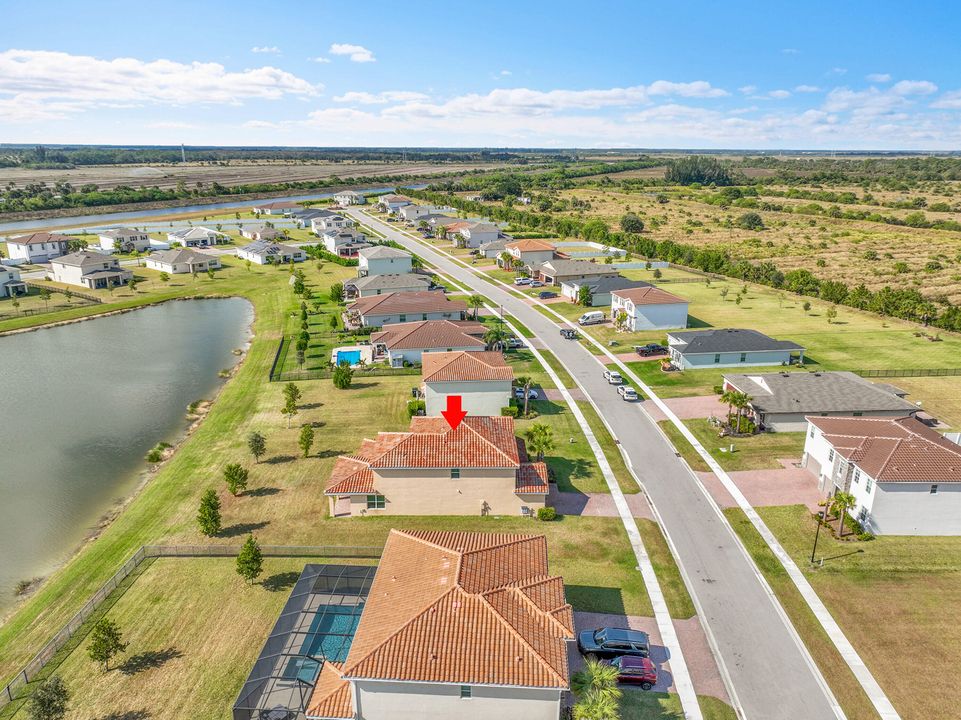 На продажу: $625,000 (5 спален, 3 ванн, 3667 Квадратных фут)