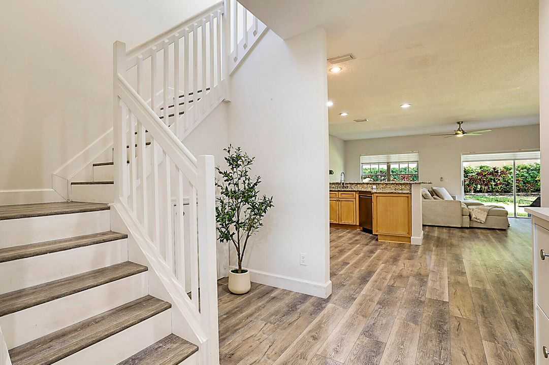 For Sale: $499,000 (3 beds, 2 baths, 1819 Square Feet)