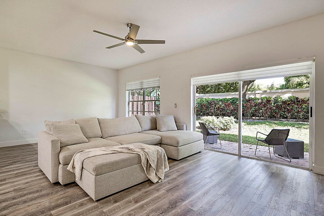 For Sale: $499,000 (3 beds, 2 baths, 1819 Square Feet)