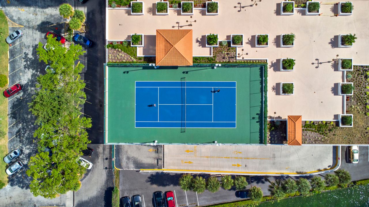 В аренду: $3,350 (2 спален, 2 ванн, 1240 Квадратных фут)