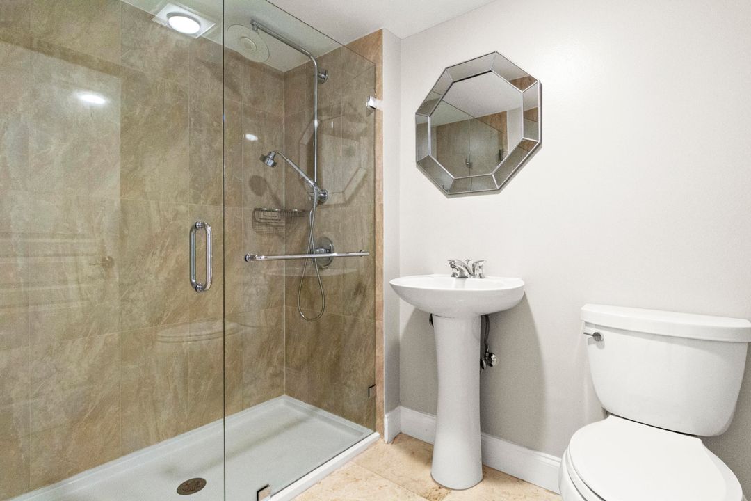 В аренду: $3,350 (2 спален, 2 ванн, 1240 Квадратных фут)