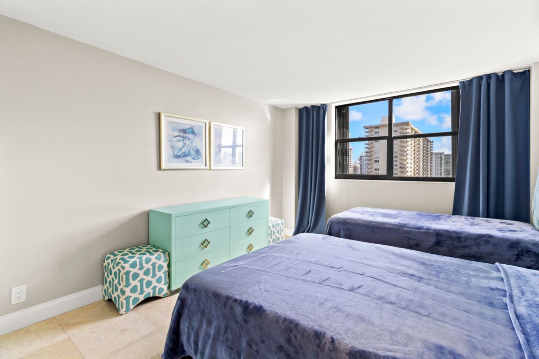 В аренду: $3,350 (2 спален, 2 ванн, 1240 Квадратных фут)