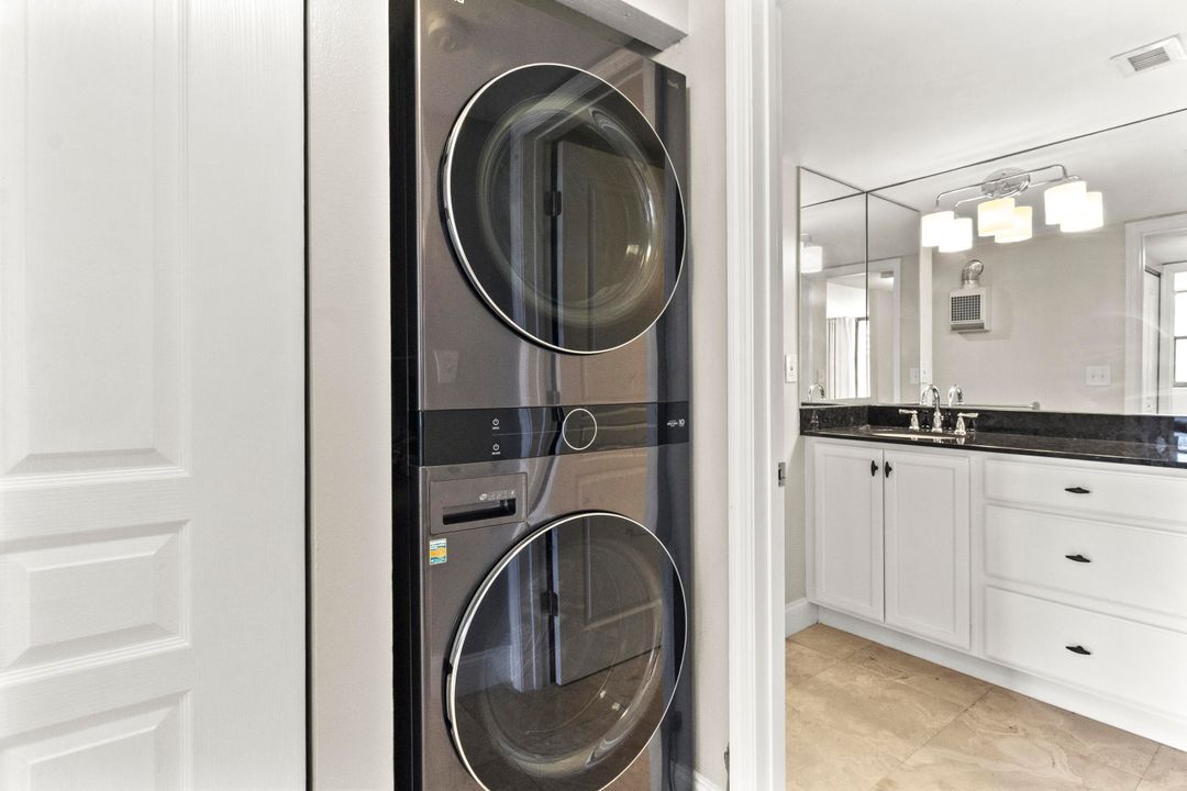 В аренду: $3,350 (2 спален, 2 ванн, 1240 Квадратных фут)