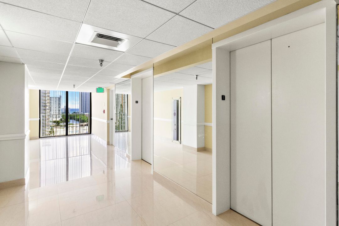 В аренду: $3,350 (2 спален, 2 ванн, 1240 Квадратных фут)