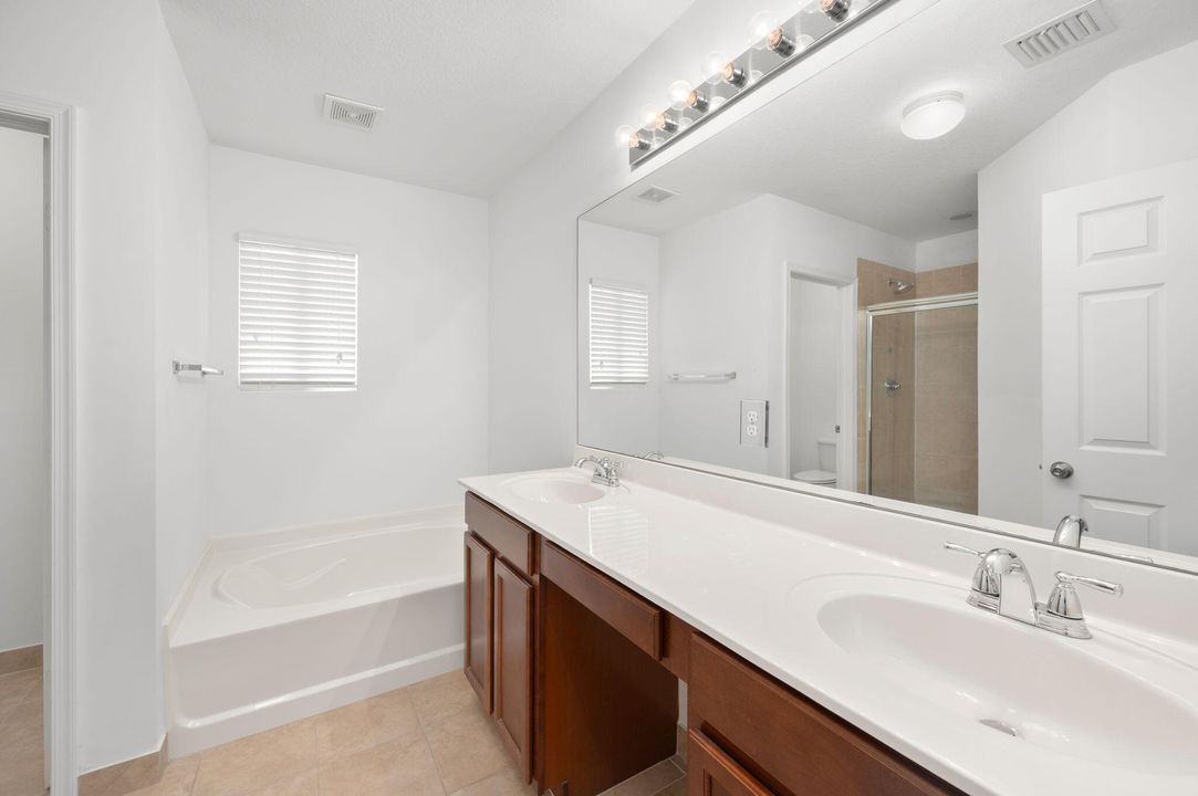 For Sale: $609,000 (4 beds, 3 baths, 2653 Square Feet)