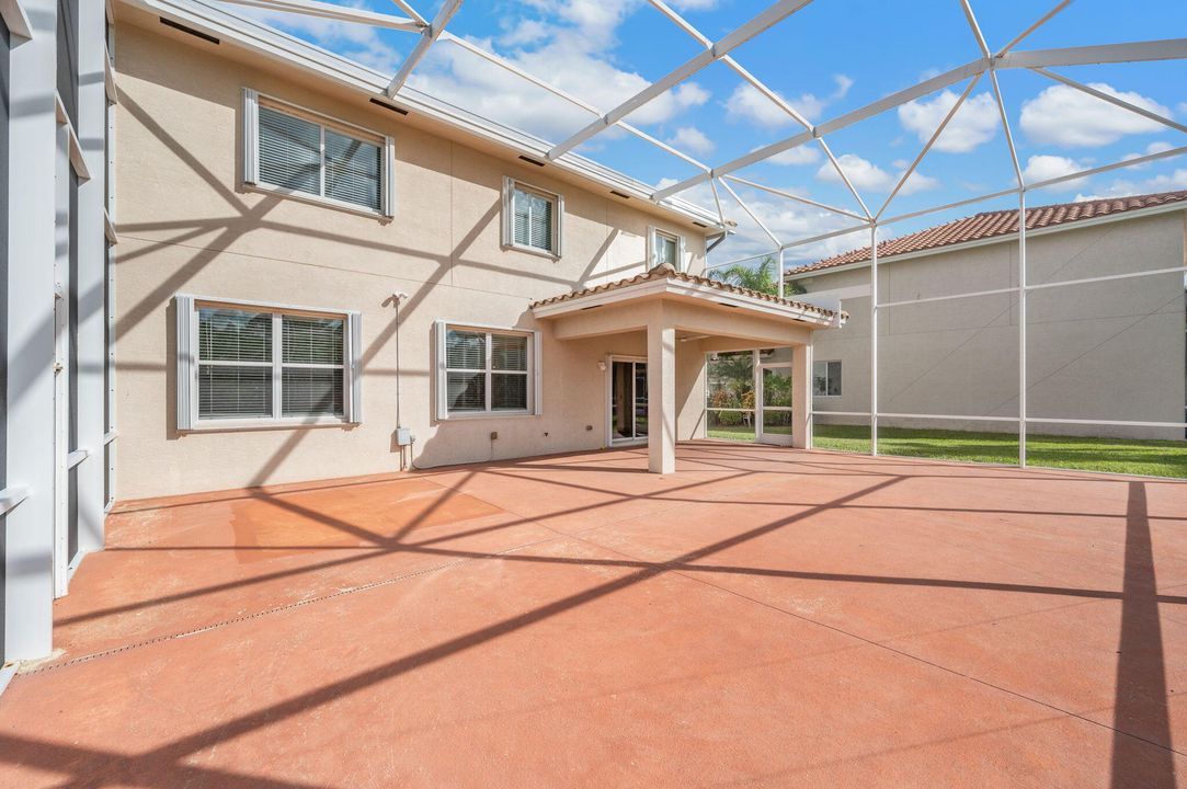 For Sale: $609,000 (4 beds, 3 baths, 2653 Square Feet)