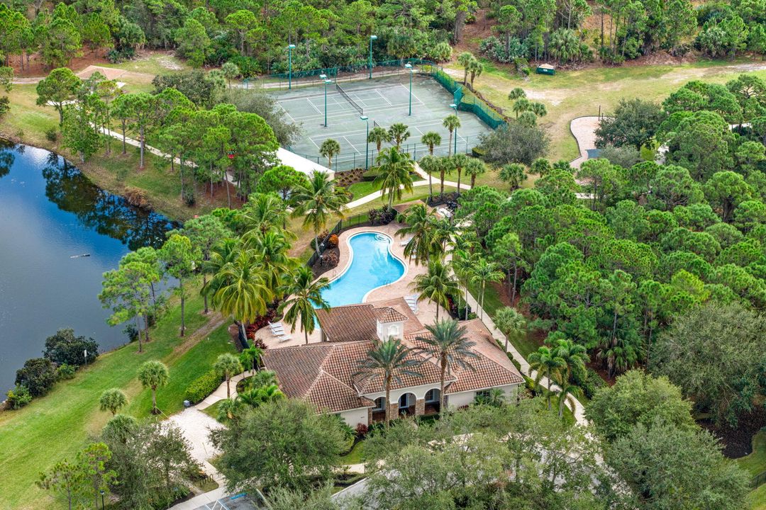 For Sale: $609,000 (4 beds, 3 baths, 2653 Square Feet)