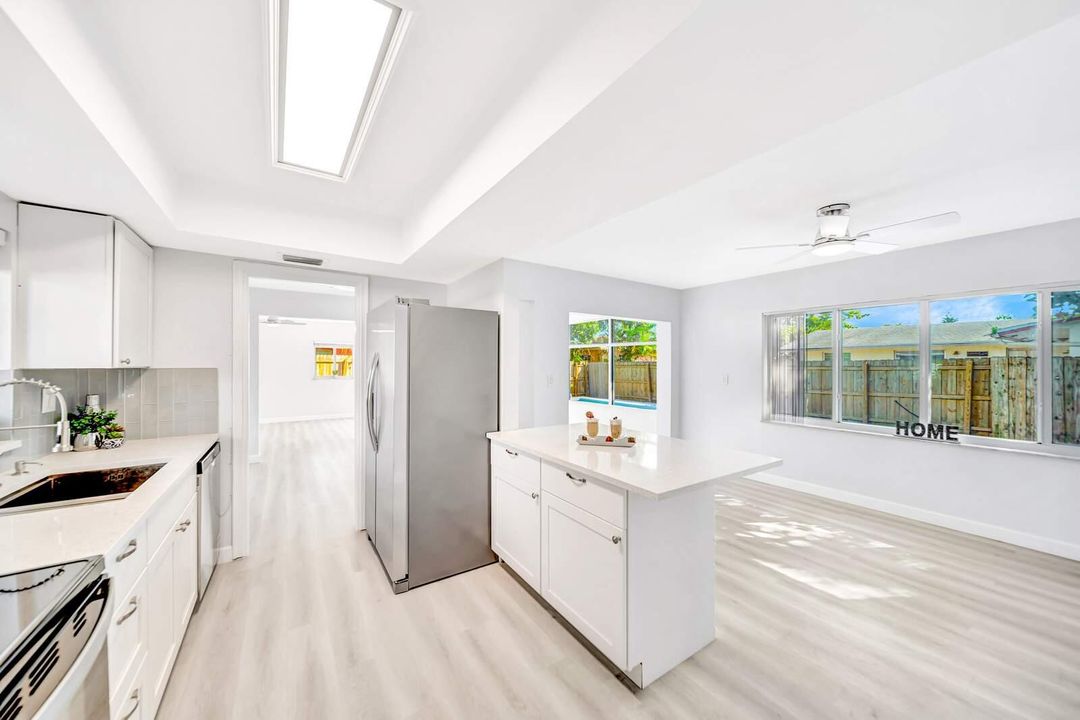 待售: $525,000 (3 贝兹, 2 浴室, 1610 平方英尺)