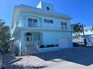 For Rent: $7,500 (4 beds, 3 baths, 2581 Square Feet)