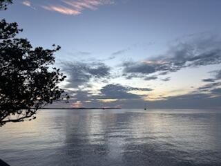 For Rent: $7,500 (4 beds, 3 baths, 2581 Square Feet)