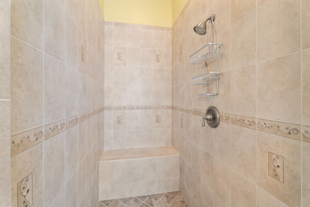 For Sale: $972,000 (4 beds, 3 baths, 2716 Square Feet)