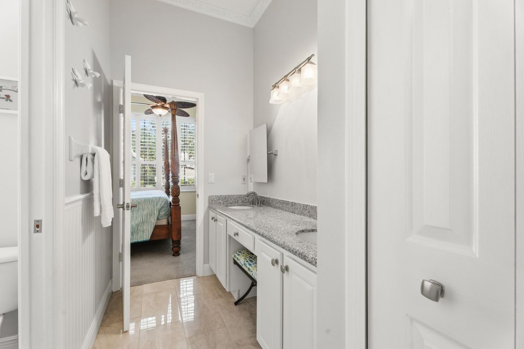 For Sale: $972,000 (4 beds, 3 baths, 2716 Square Feet)