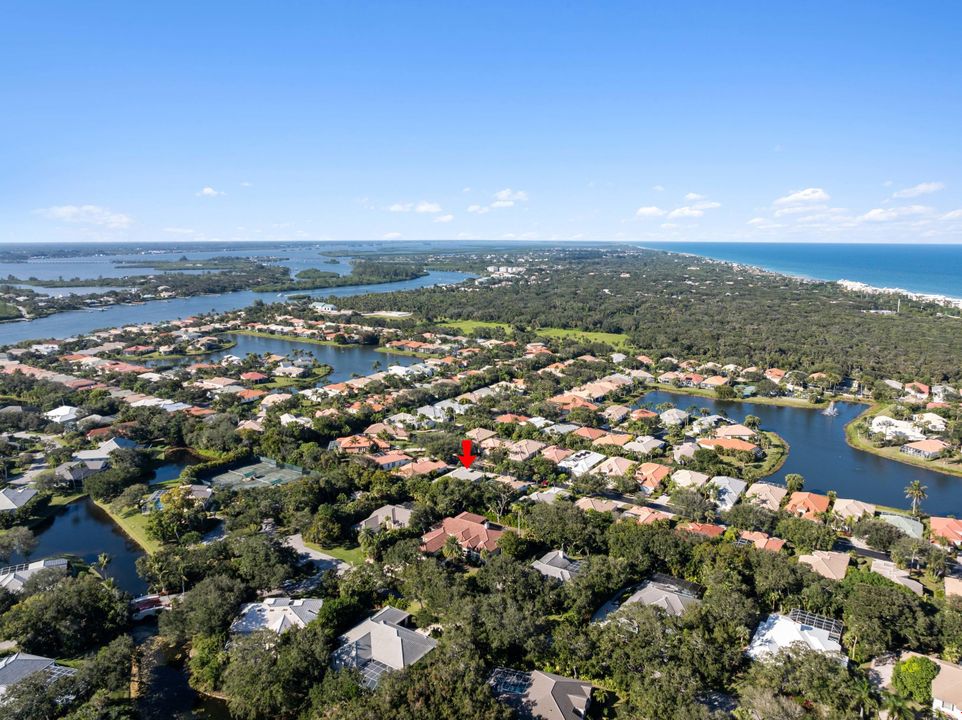 For Sale: $972,000 (4 beds, 3 baths, 2716 Square Feet)