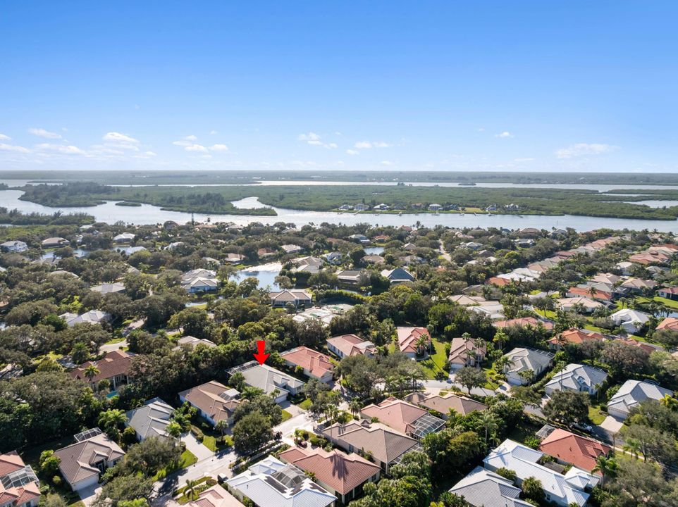 For Sale: $972,000 (4 beds, 3 baths, 2716 Square Feet)