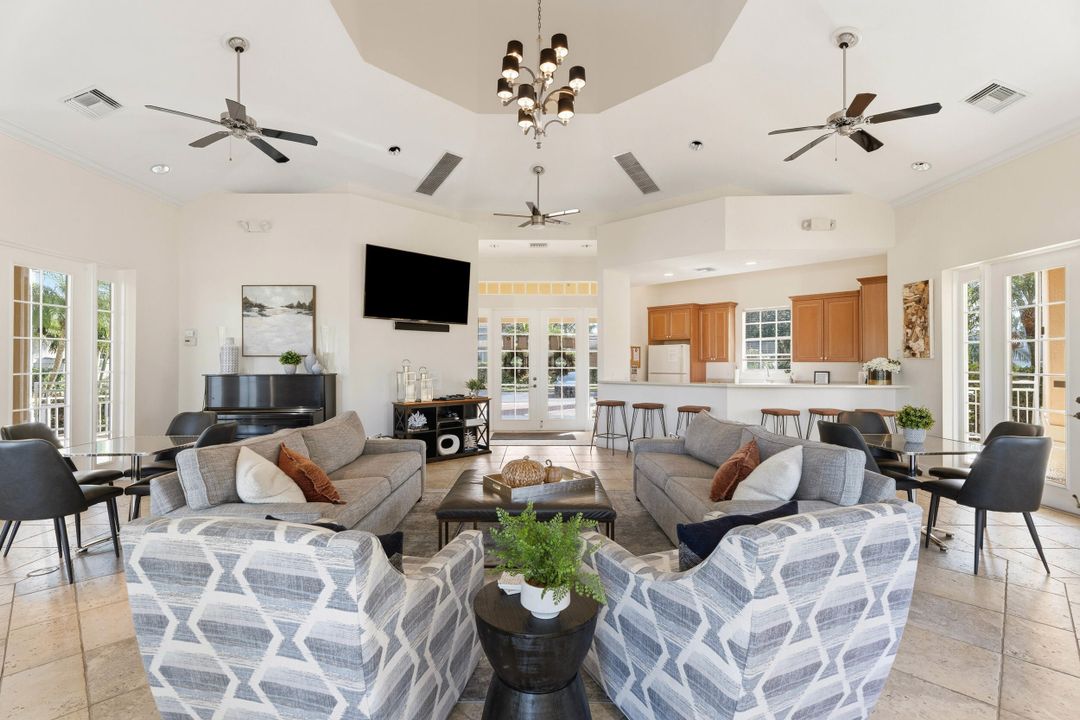 For Sale: $972,000 (4 beds, 3 baths, 2716 Square Feet)