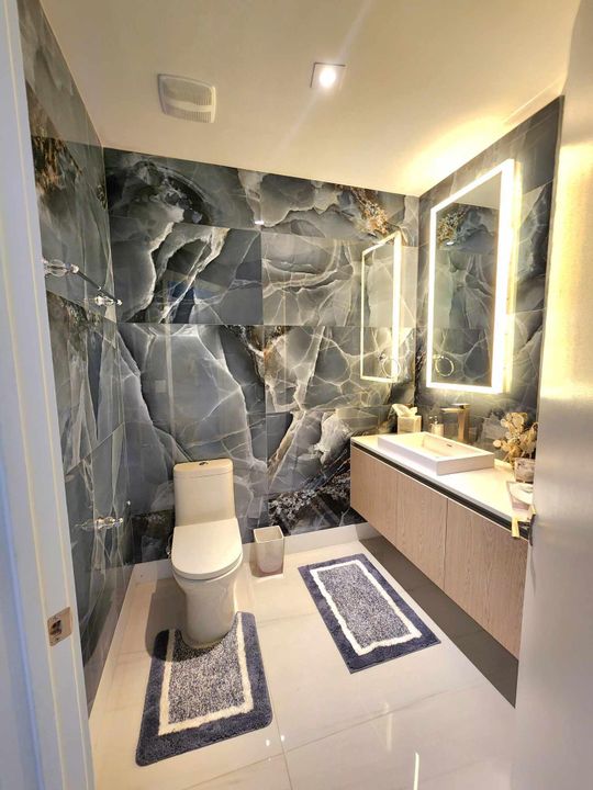 出租: $24,000 (2 贝兹, 2 浴室, 1917 平方英尺)