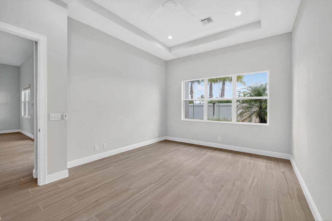 En Renta: $5,500 (3 camas, 2 baños, 2405 Pies cuadrados)