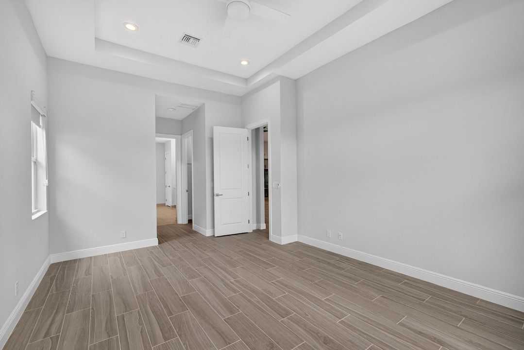 En Renta: $5,500 (3 camas, 2 baños, 2405 Pies cuadrados)