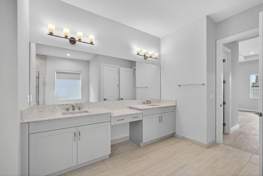 En Renta: $5,500 (3 camas, 2 baños, 2405 Pies cuadrados)