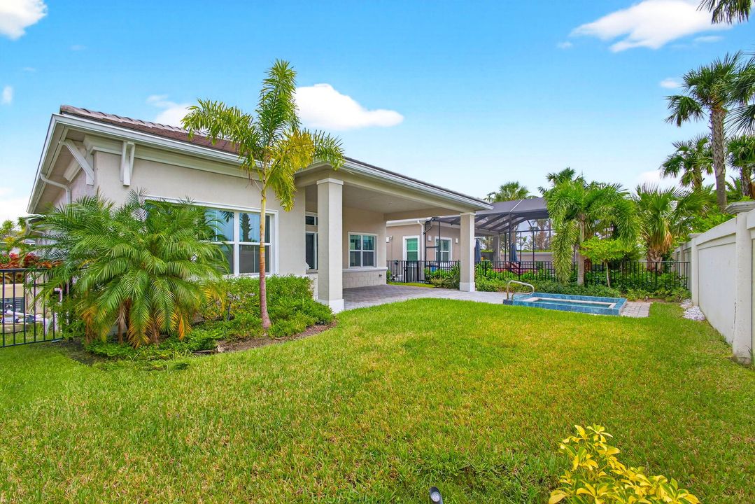 En Renta: $5,500 (3 camas, 2 baños, 2405 Pies cuadrados)