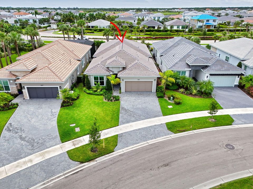 En Renta: $5,500 (3 camas, 2 baños, 2405 Pies cuadrados)