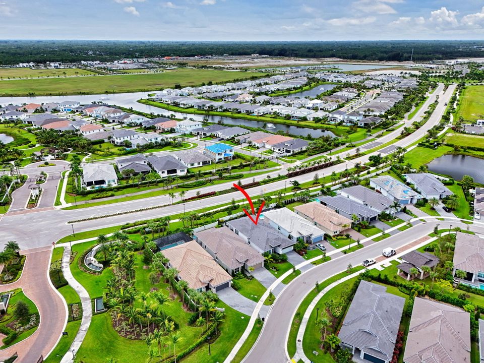 En Renta: $5,500 (3 camas, 2 baños, 2405 Pies cuadrados)