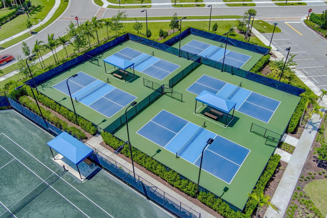 En Renta: $5,500 (3 camas, 2 baños, 2405 Pies cuadrados)