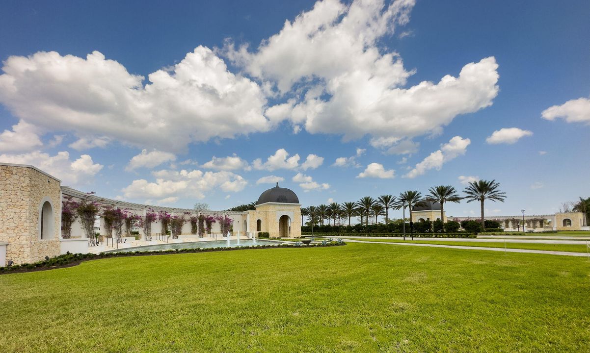 En Renta: $5,500 (3 camas, 2 baños, 2405 Pies cuadrados)