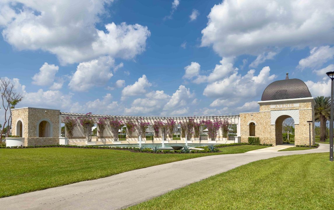 En Renta: $5,500 (3 camas, 2 baños, 2405 Pies cuadrados)