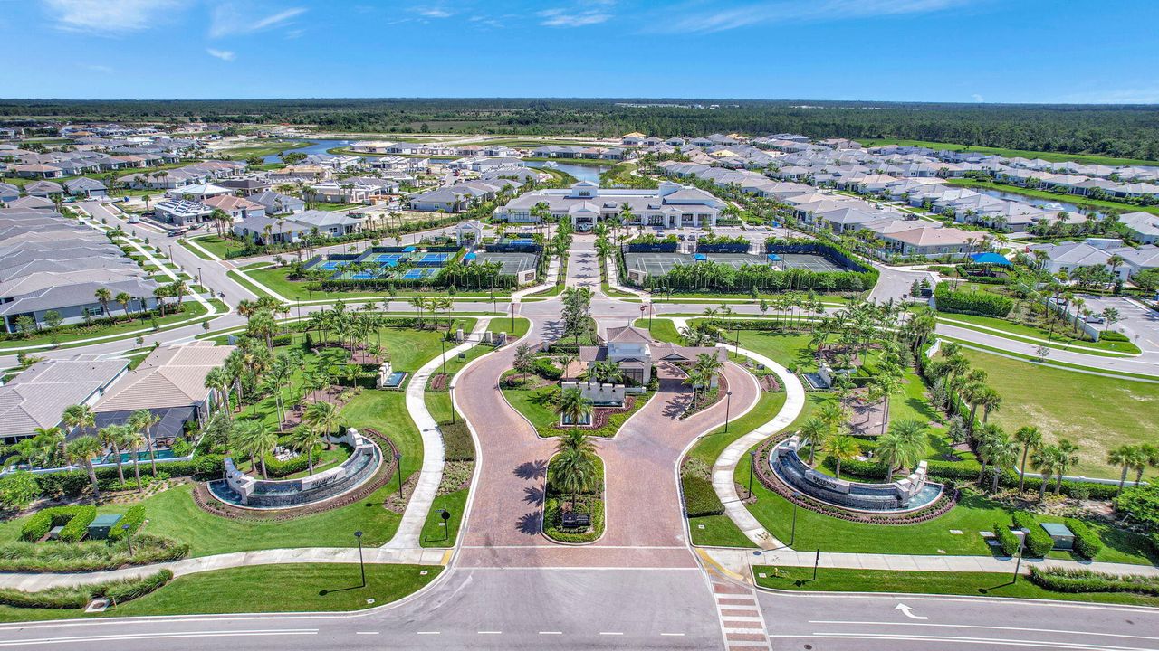 En Renta: $5,500 (3 camas, 2 baños, 2405 Pies cuadrados)