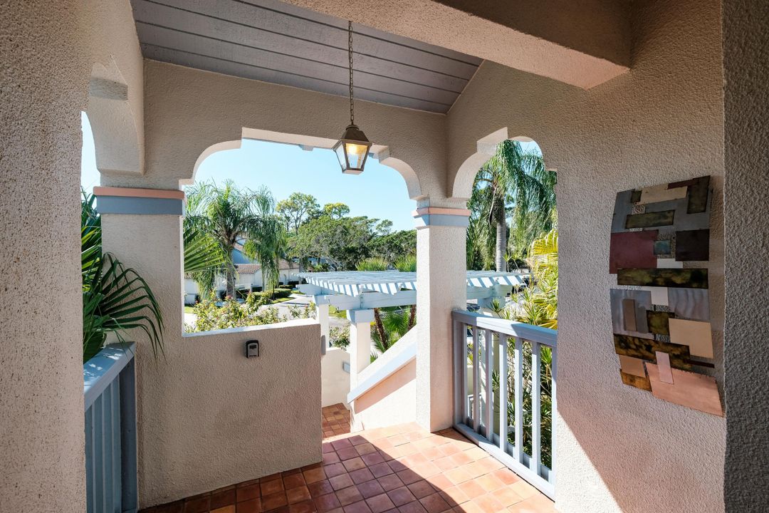 For Sale: $715,000 (2 beds, 2 baths, 1426 Square Feet)