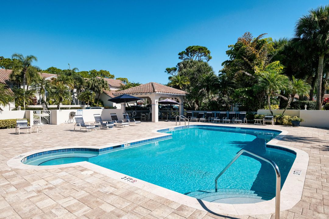 For Sale: $715,000 (2 beds, 2 baths, 1426 Square Feet)