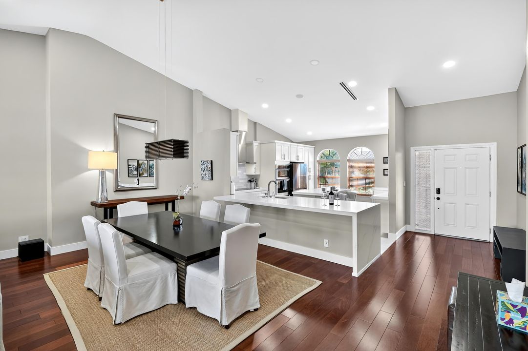 For Sale: $715,000 (2 beds, 2 baths, 1426 Square Feet)