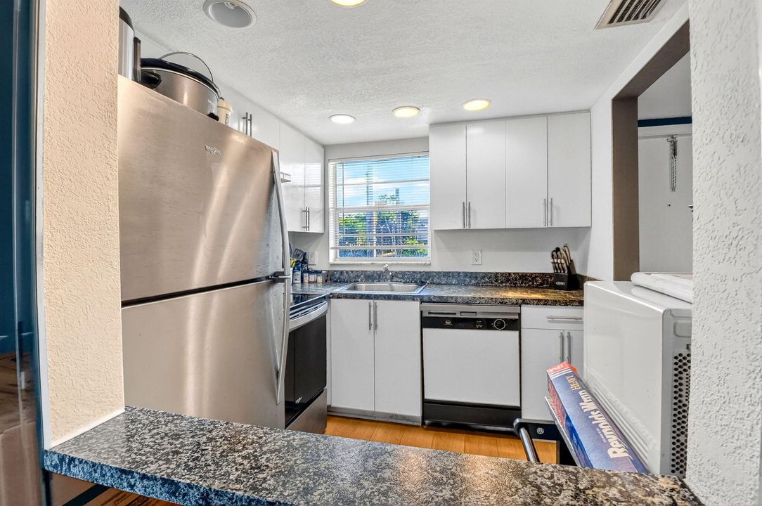 En Renta: $1,600 (1 camas, 1 baños, 648 Pies cuadrados)