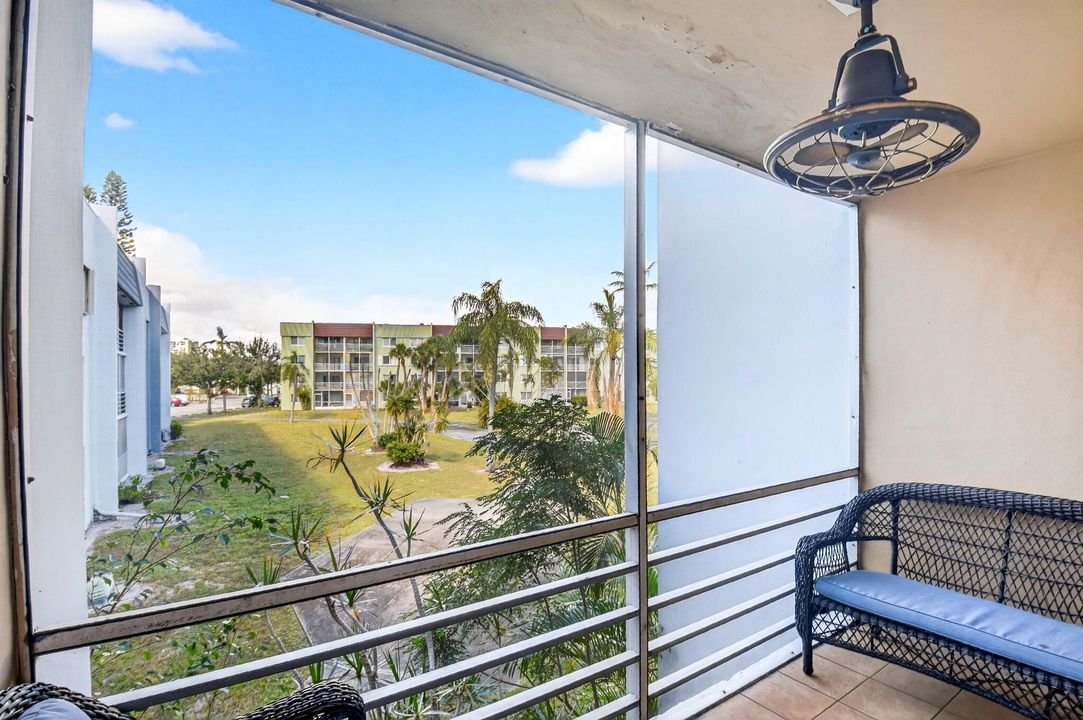 En Renta: $1,600 (1 camas, 1 baños, 648 Pies cuadrados)