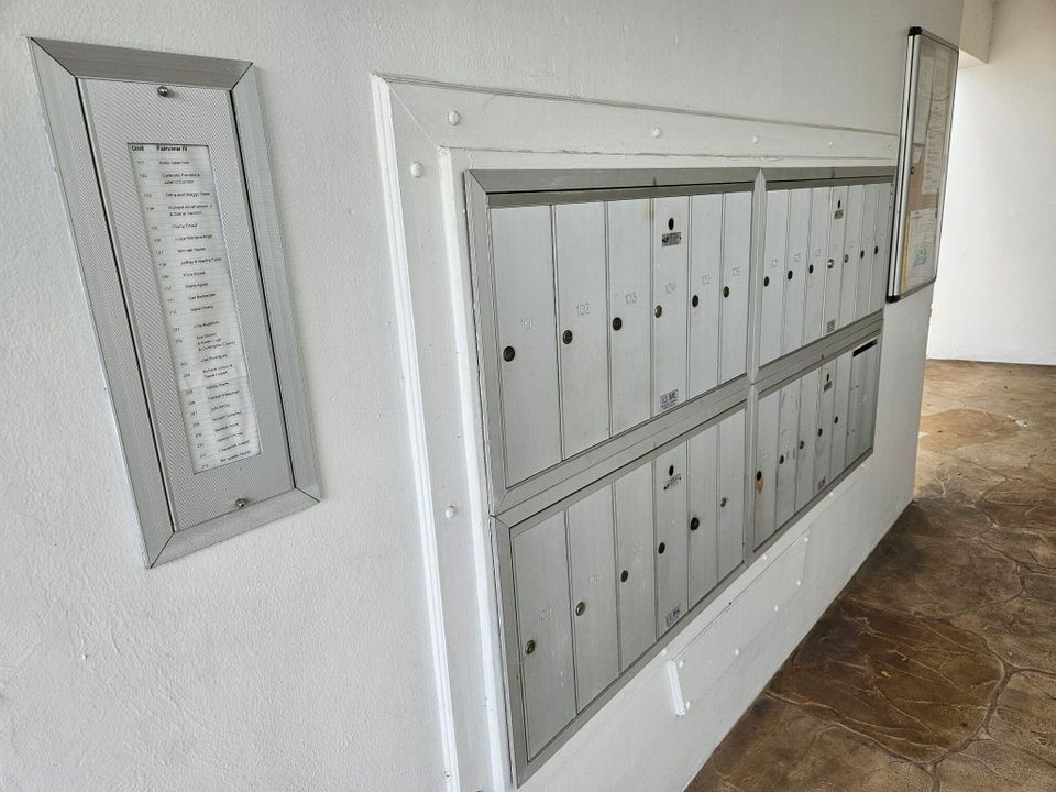 For Sale: $119,000 (2 beds, 2 baths, 850 Square Feet)