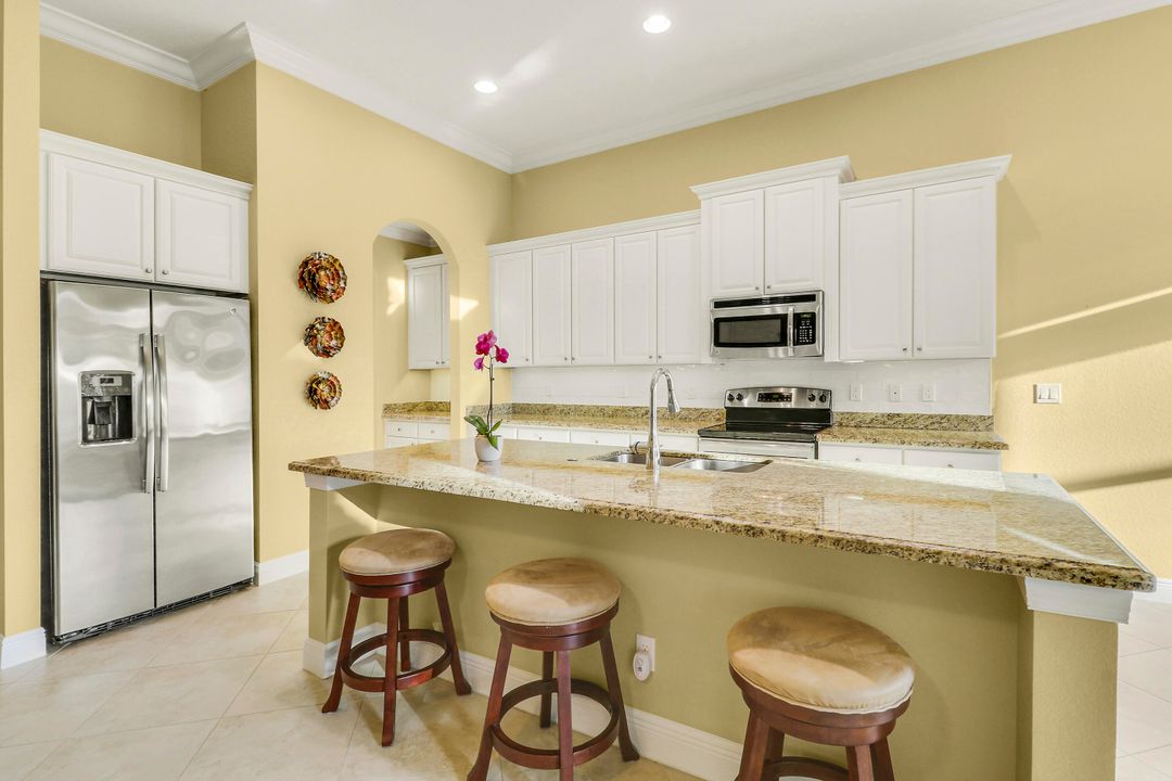 For Sale: $534,900 (3 beds, 2 baths, 2022 Square Feet)