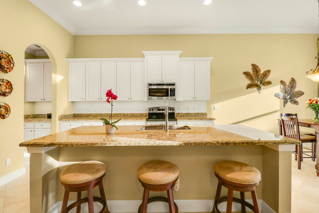 For Sale: $534,900 (3 beds, 2 baths, 2022 Square Feet)