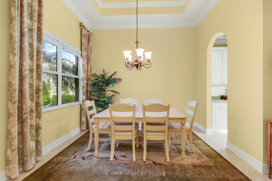 For Sale: $534,900 (3 beds, 2 baths, 2022 Square Feet)