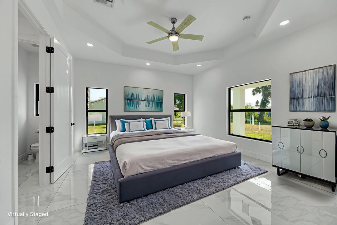 For Rent: $2,500 (3 beds, 2 baths, 1308 Square Feet)