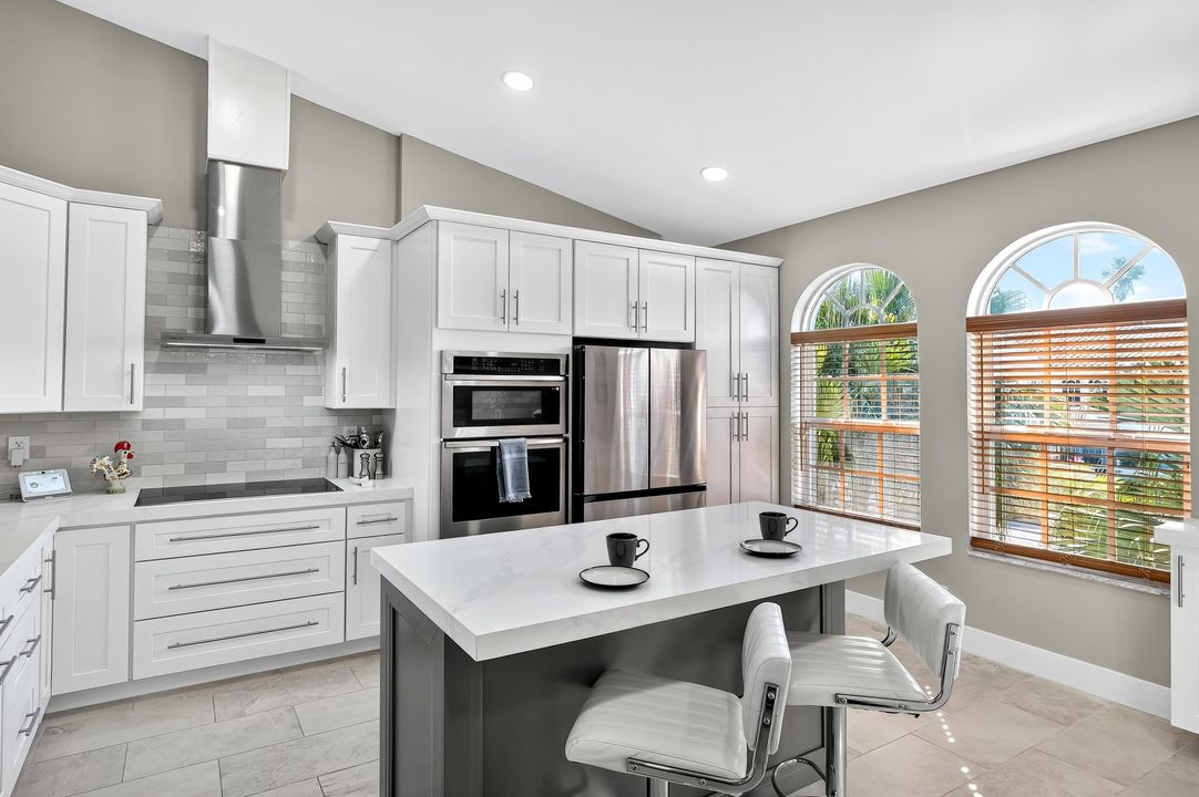 For Sale: $715,000 (2 beds, 2 baths, 1426 Square Feet)